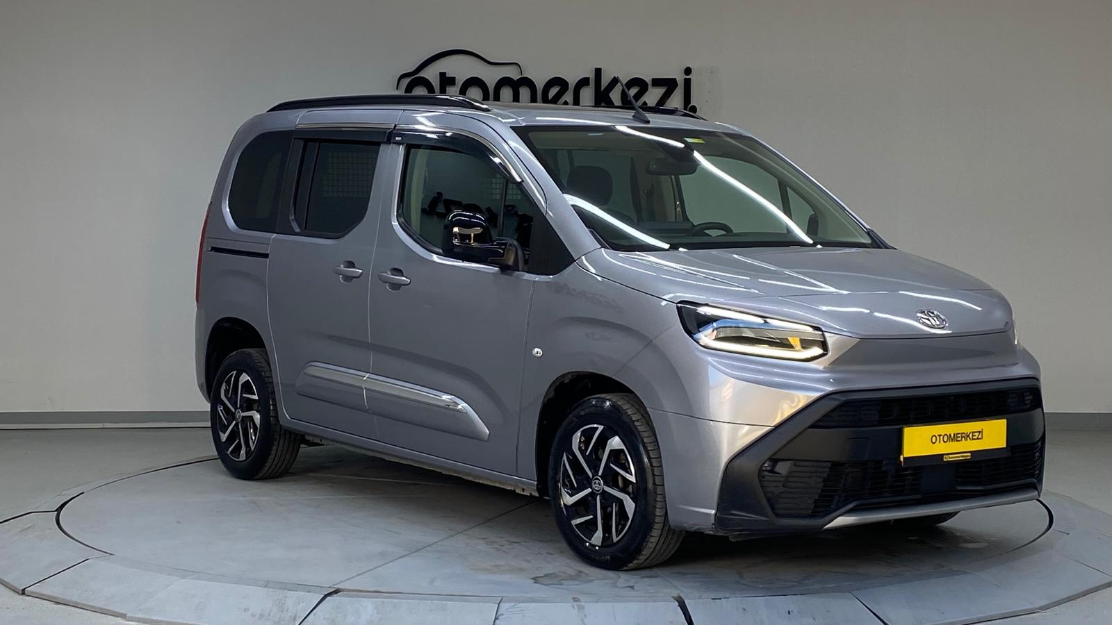 TOYOTA PROACE 26